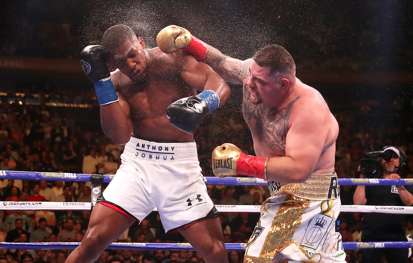 Beeld uit het gevecht tussen Anthony Joshua en Andy Ruiz eind mei in New York.
