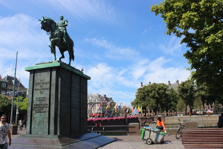 Ruiterstandbeeld van koning Willem II op het Plein  in Den Haag Beeld Joke de Wolf