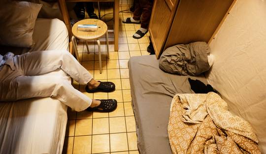 ‘Illusoir’: Inspectie Financiën vernietigend voor plannen minister Verlinden tegen overbevolking gevangenissen