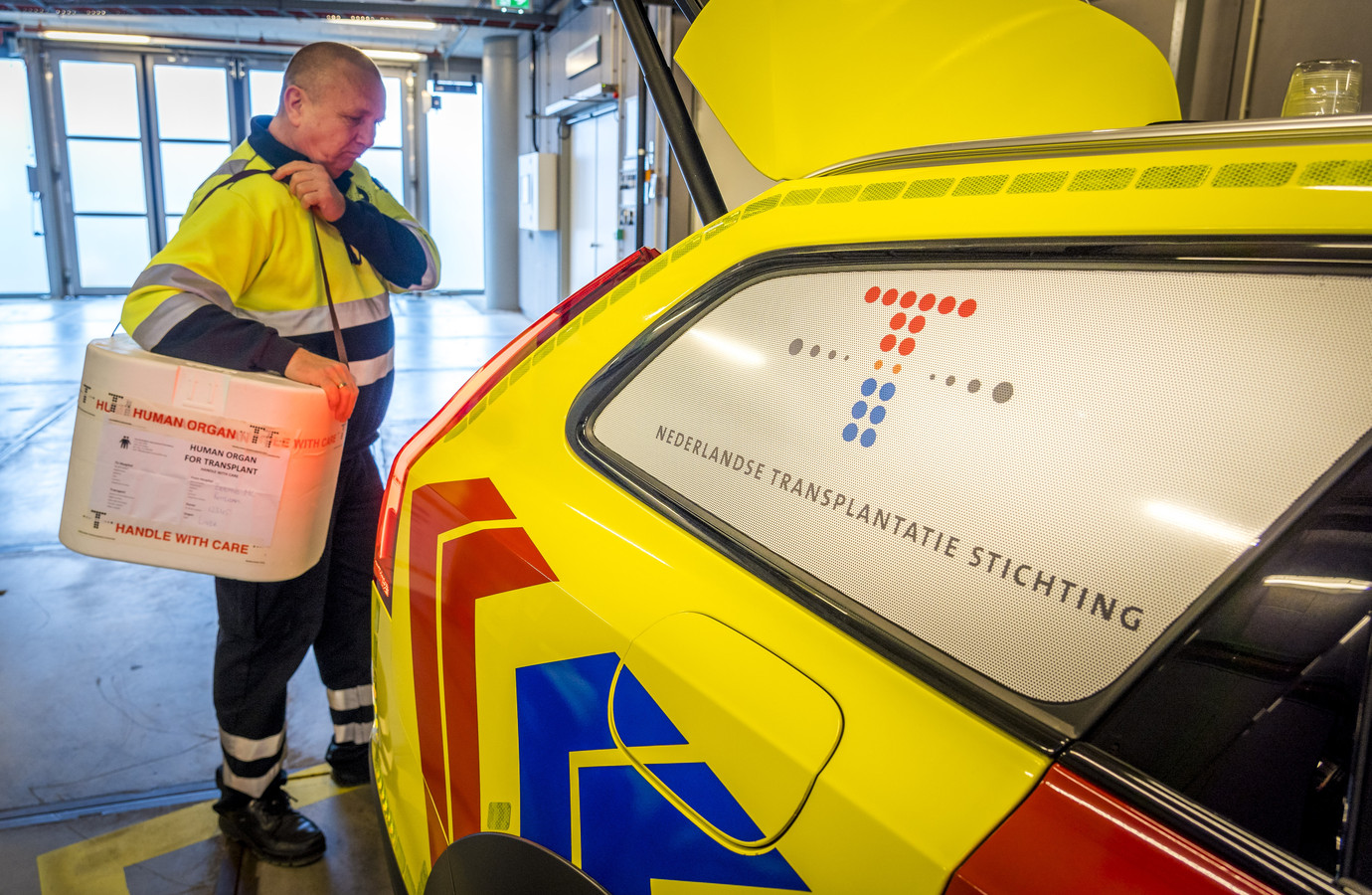 BGS Kolbenbolzen-Demontagezange für Kupplungs-Geberzylinder - 8968