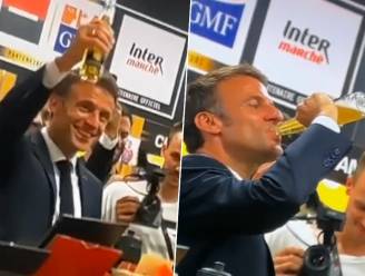 “Toxische mannelijkheid”: Franse president Macron onder vuur nadat hij biertje in één keer uitdrinkt