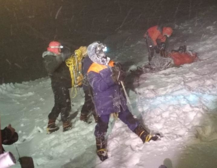 Beelden van de zware reddingsoperatie op de Elbrus.