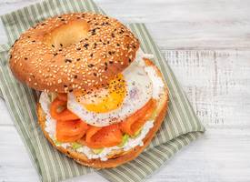 Bij déze supermarkt zijn de eieren en gerookte zalm het goedkoopst