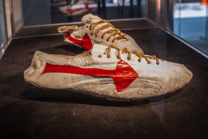Skalk Thermisch storm Deze vintage sneakers van Nike kunnen de duurste schoenen ooit worden |  Mode & Beauty | hln.be