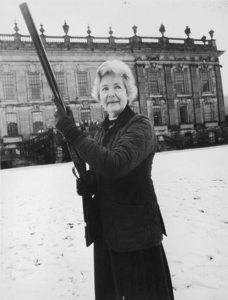 Deborah Mitford, hertogin van Devonshire, voor Chatsworth. Beeld Getty Images