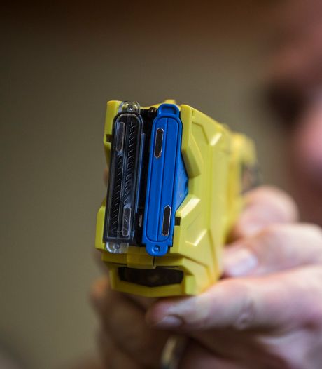 Overvallen keukenbezorger wijst Dordtenaar aan in de rechtbank: ‘Herken alles aan hem’