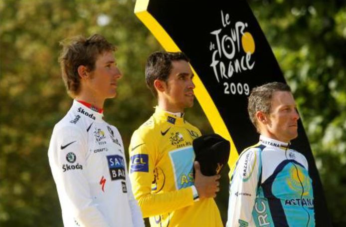 Het podium van de Tour 2009, met Schleck (tweede), winnaar Alberto Contador en nummer drie Lance Armstrong.
