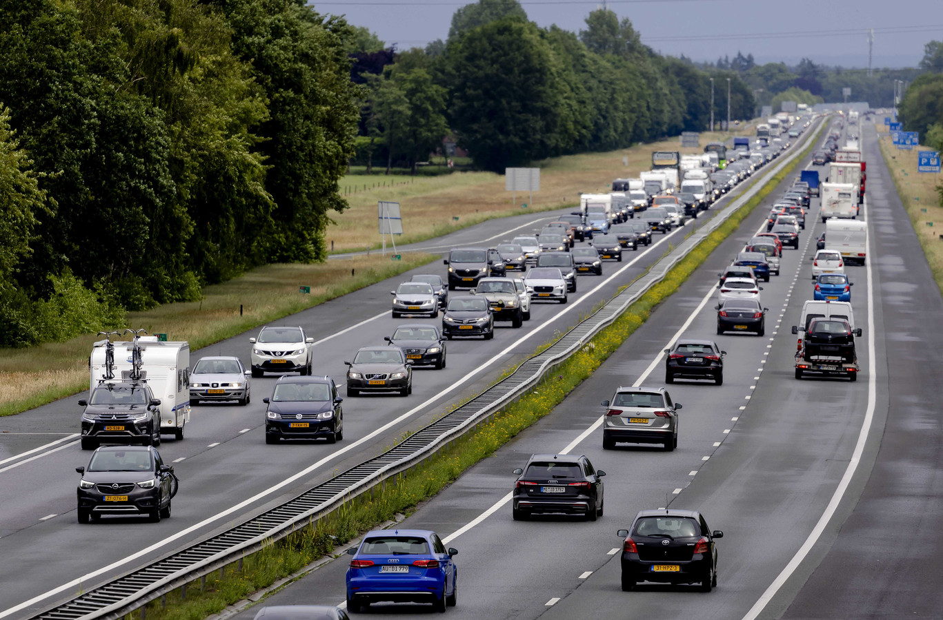 ‘Mogelijk rijverbod in Duitsland in strijd tegen hoge brandstofprijzen