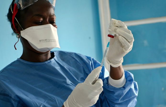 Congo heeft het eerste lot met 11.000 dosissen van het Belgische ebolavaccin ontvangen.