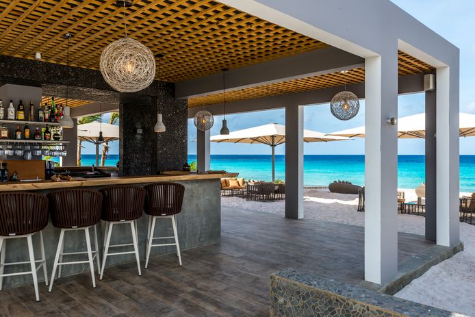 Brass Boer op Bonaire ligt net zoals het nieuw te bouwen restaurant op Curaçao aan de zee.