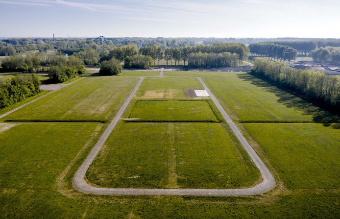 Een dronefoto van het festivalterrein van Lowlands.