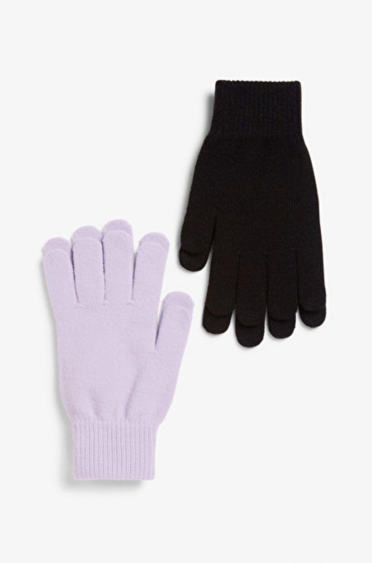 Zwarte en lila handschoenen  Beeld Monki