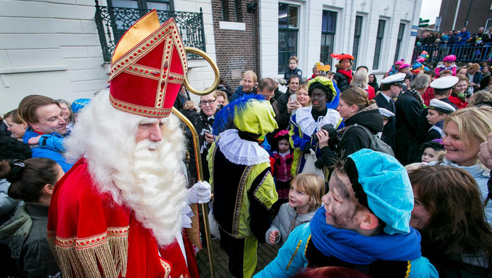 Een eerder intocht van Sinterklaas in Maassluis.