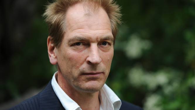 Wandelpartner van Julian Sands reageert op de verdwijning van de acteur: “Het is duidelijk dat er iets mis is”