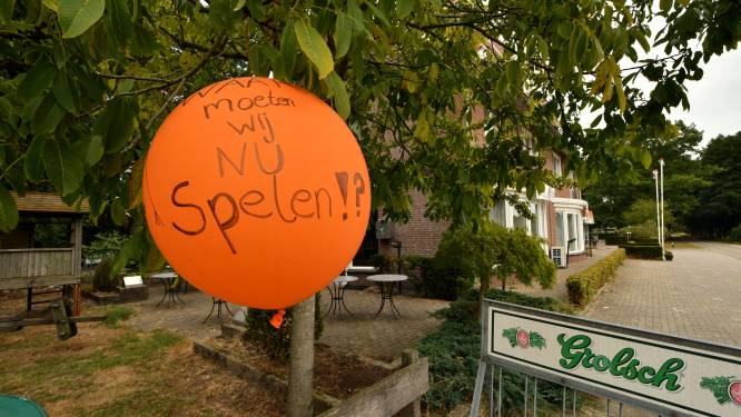 Zo scoort Twente werkelijk: geen taart na complimenten van asiel-staatssecretaris Van der Burg 