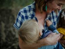 Lang borstvoeding geven: ‘Mensen vinden het gek als een kind al kan lopen’