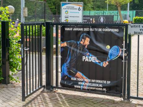 Berg en Dal heeft al zes half afgebouwde padelbanen, maar wordt er ooit nog gesport?