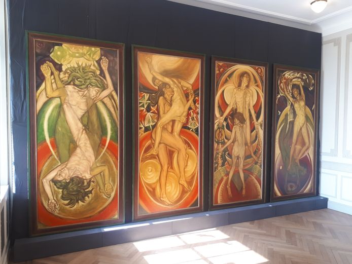 Een beeld van de expo van Luc-Peter Crombé in kasteel Wallemote in Izegem.