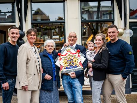 Bakkerij Kok in Schoonhoven is Hofleverancier: ‘Kroon op 100 jaar hard werken’ 