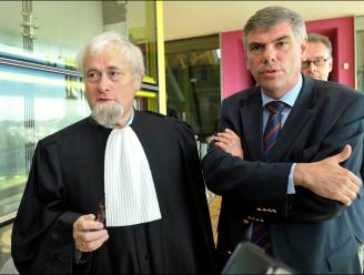 Oud-Vlaams Belanger Hugo Coveliers (77) naar rechter om pensioenbonus te behouden: “500 euro per maand minder? Dat pik ik niet”