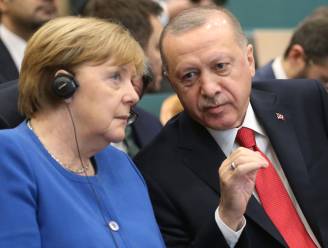 Erdogan waarschuwt Merkel over Libische chaos: “Opletten voor IS en al-Qaida”
