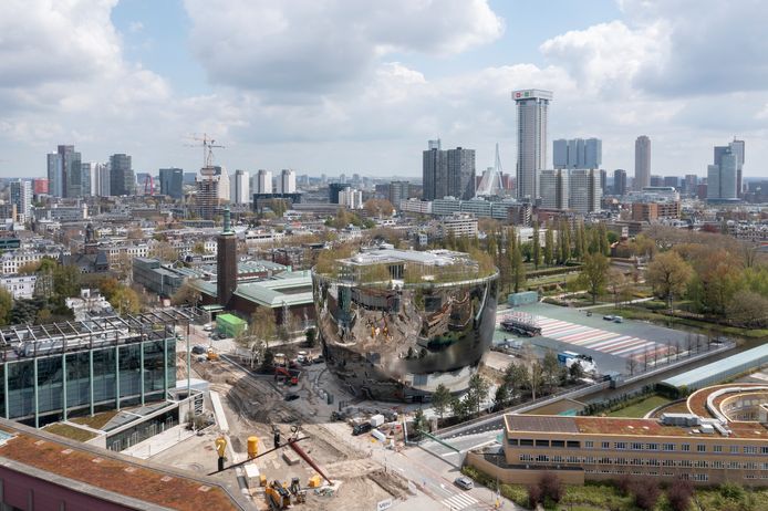 Uitzicht op het Depot Boijmans Van Beuningen in Rotterdam. Beeld gemaakt mei 2021. Gratis beeld via het museum