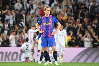 Nieuwe afgang voor Barcelona, dit keer in de Europa League: Catalanen op eigen veld onderuit tegen Frankfurt en uitgeschakeld