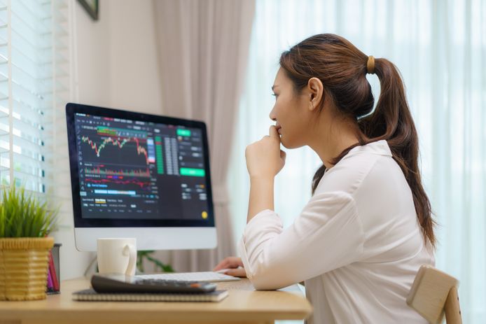 Epargner pour votre pension ou investir vous-même votre argent: quel est le meilleur choix?
