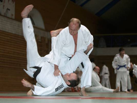 Poetin tijdens een judotraining.