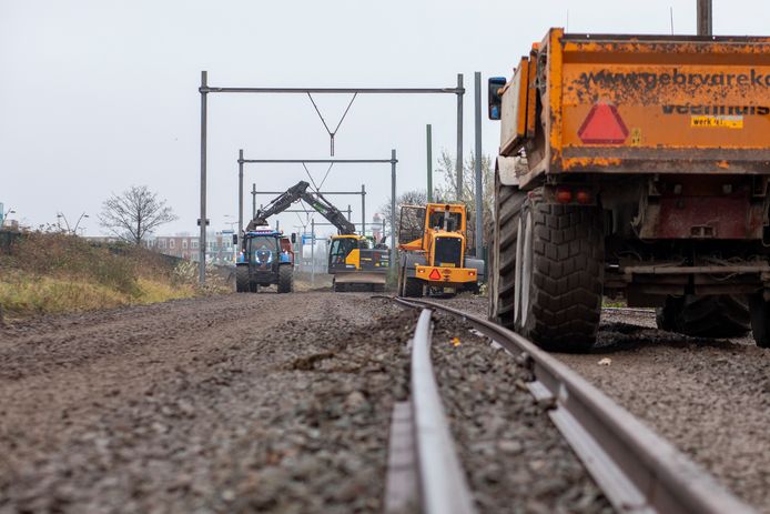 Staal wordt duurder, dus wordt ook de Hoekse Lijn duurder.