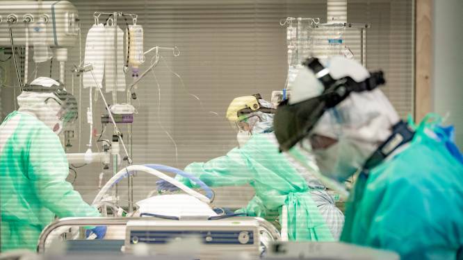 Overgrote meerderheid opgenomen coronapatiënten is gevaccineerd. AZ Nikolaas schaalt op: vanaf vrijdag tweede corona-afdeling open, in totaal 48 bedden voorbehouden