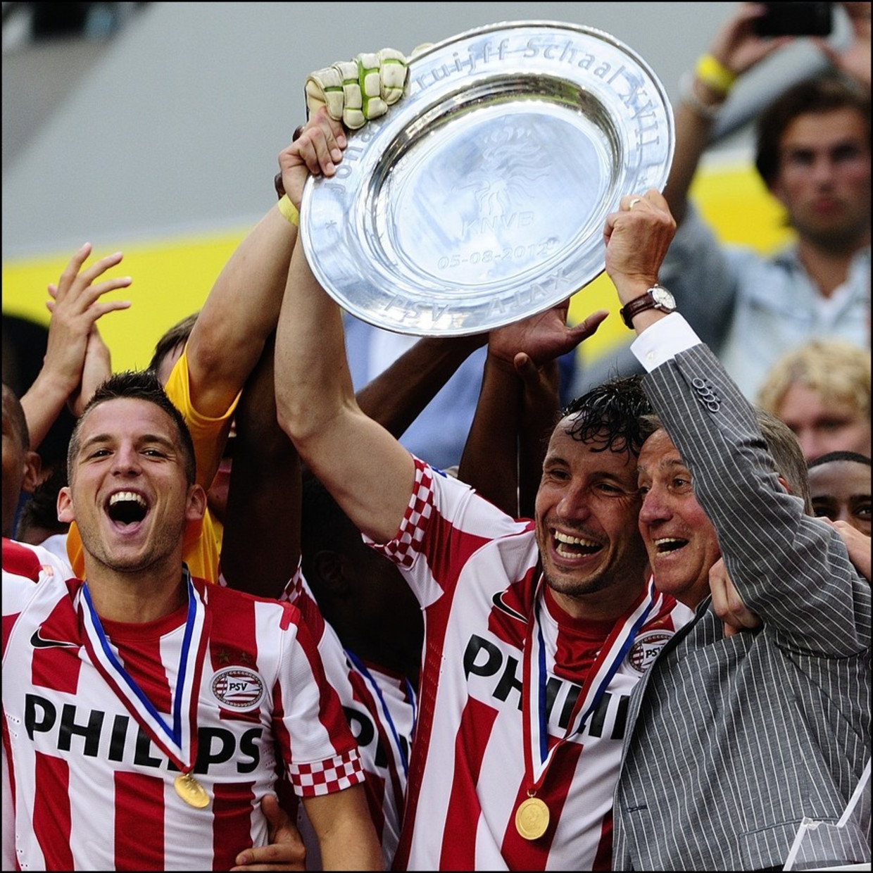 PSV te sterk voor Ajax in Johan Cruijff Schaal ondanks ...