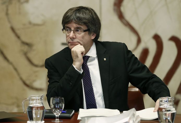 De toespraak van de Catalaanse minister-president Puigdemont heeft de leegloop versneld.