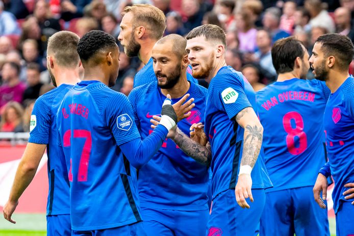 Django Warmerdam viert zijn goal in het duel met Ajax.