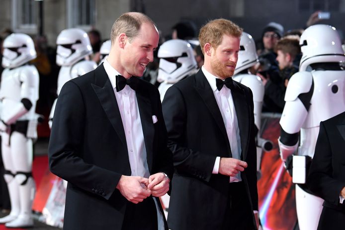 Star Wars: The Last Jedi European Premiere - London: William en Harry tussen de stormtroopers.