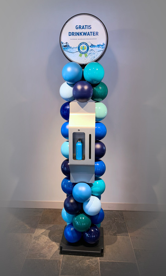 Waterzuil voor gratis drinkwater ‘Met één druk op de knop wordt de
