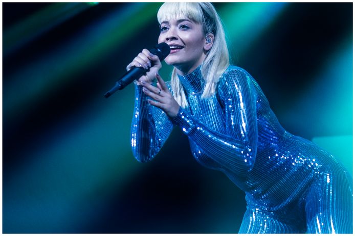 Rita Ora op het podium van Trix, Antwerpen.