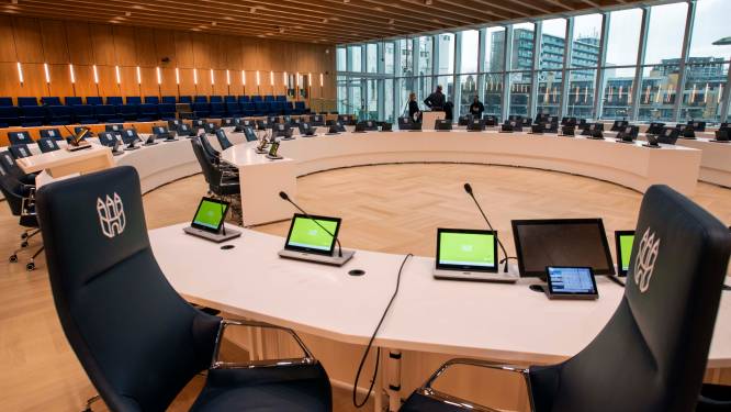 De zwarte doos ontwaakt: na drie jaar verbouwen is stadhuis Tilburg klaar voor heropening