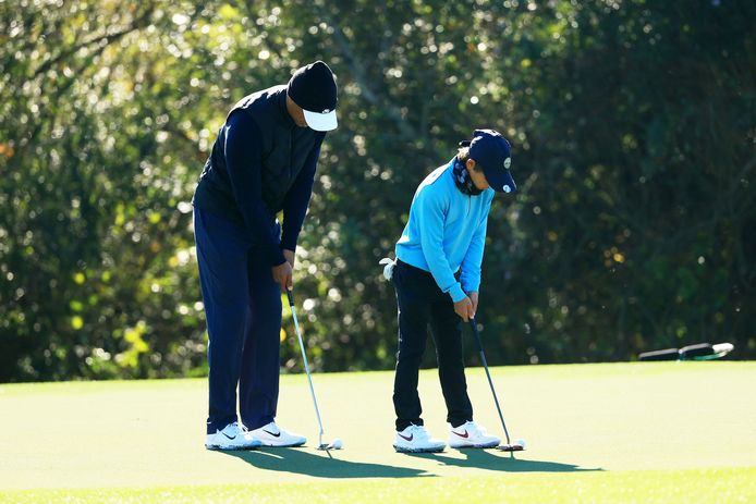 Tiger Woods en zijn elfjarige zoon Charlie.
