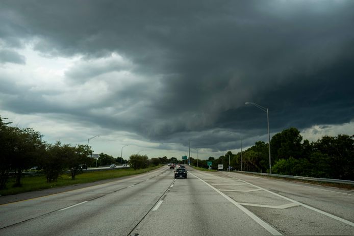 Stormwolken boven St. Petersburg, Florida.