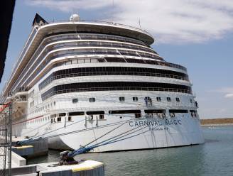 
Reddingsdiensten zoeken man die van cruiseschip viel in Florida