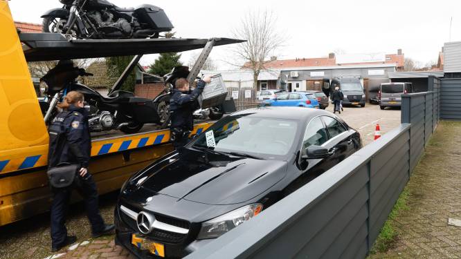 Ongekende politieactie rond criminele telefoondienst: invallen op 79 plekken, 42 verdachten opgepakt