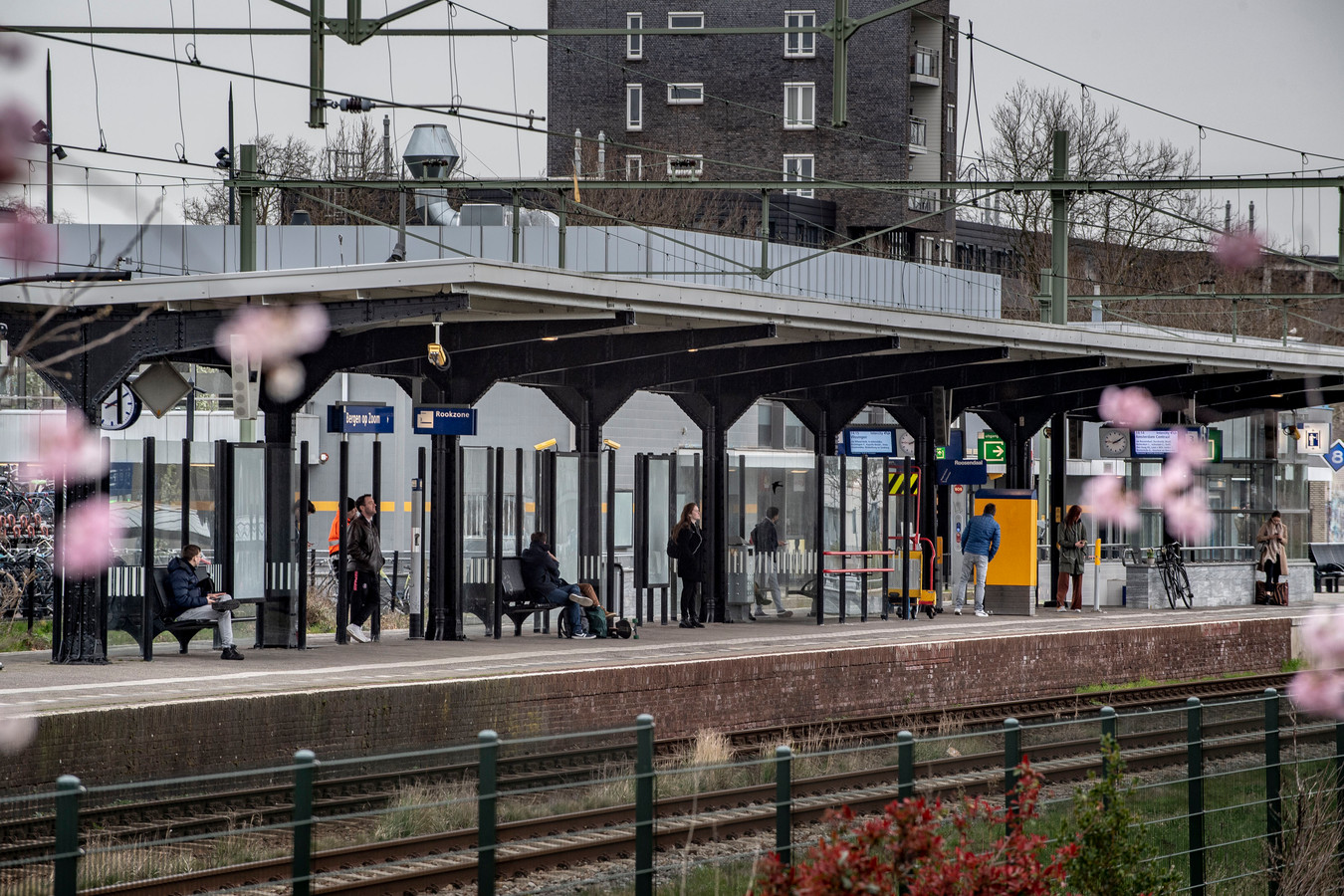 Station Bergen op Zoom stijgt hard in waardering, Lage Zwaluwe bungelt nog onderaan Foto