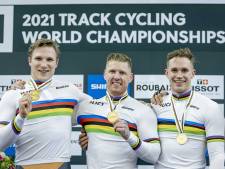 Na olympische en Europese titel ook wereldtitel voor Nederlandse teamsprinters: 'Dit was ons grote doel’