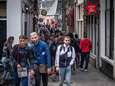 Viroloog: ‘Grijp in op drukke Wallen en bij overvolle cafés’
