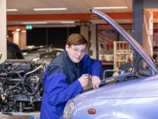 Jaar eerder klaar met opleiding tot automonteur: ‘Fijn voor leerling én arbeidsmarkt’