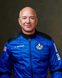 Amazon-oprichter Jeff Bezos in zijn ruimteoveral.