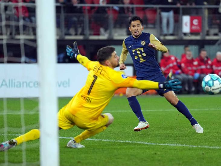 ‘Lieve jongen’ Maeda laat FC Utrecht na ‘toeval-avondje’ dromen van De Kuip