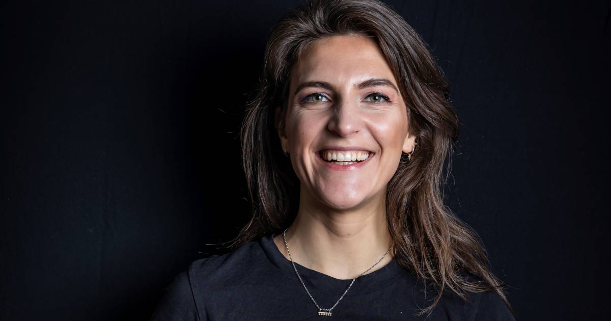 Wetenschapsjournalist Anna Gimbrère blijft langer bij KRONCRV Show destentor.nl