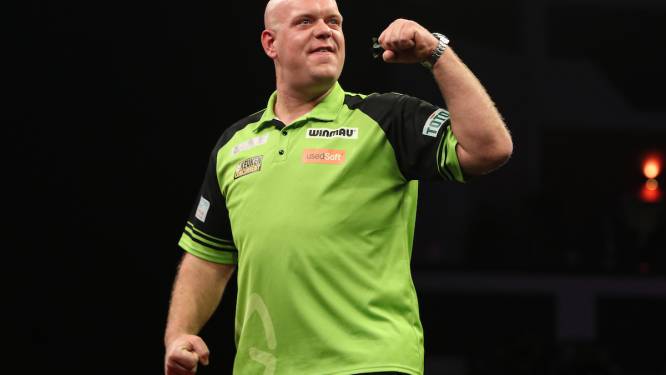 Michael van Gerwen voltooit hattrick in Premier League: ‘Ik weet hoe ik moet winnen zonder mijn A-game te spelen’